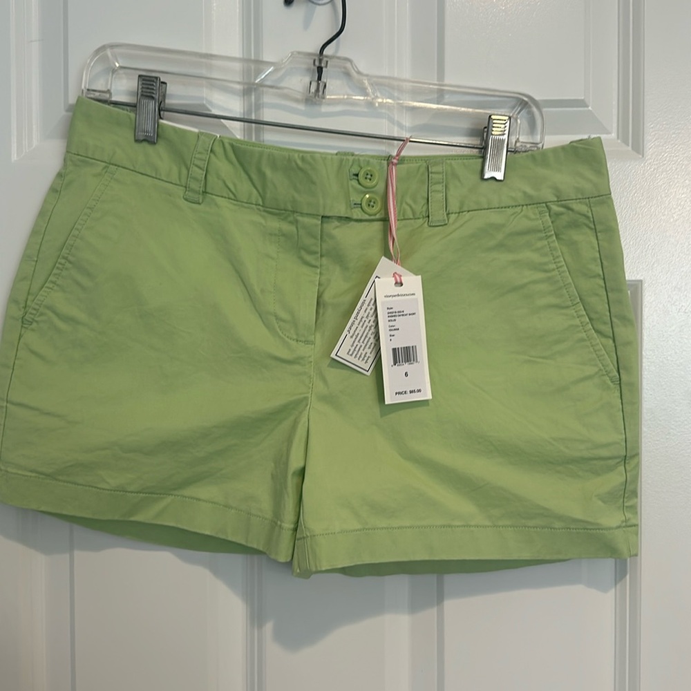 NWT Vineyard Vines Lime Green Dayboat Shorts. Size 6. Women.
